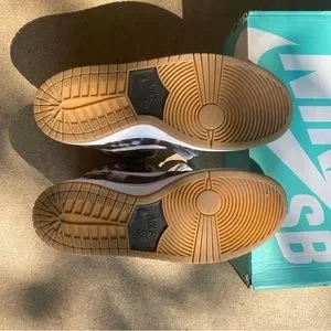 Nike | Shoes | Nike High Sb Dunk S95m | Poshmark display picture 1